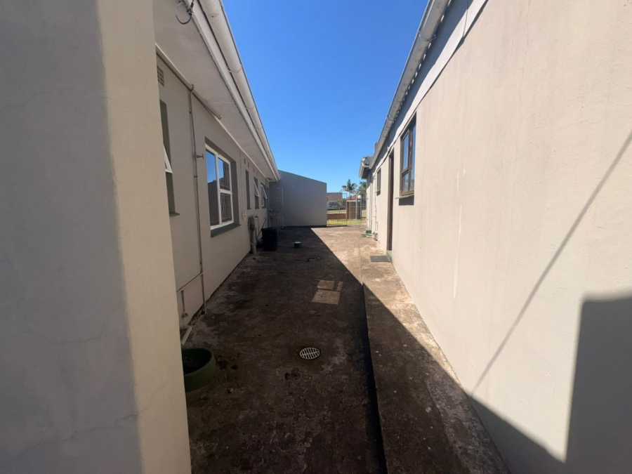 5 Bedroom Property for Sale in Dorchester Heights Eastern Cape